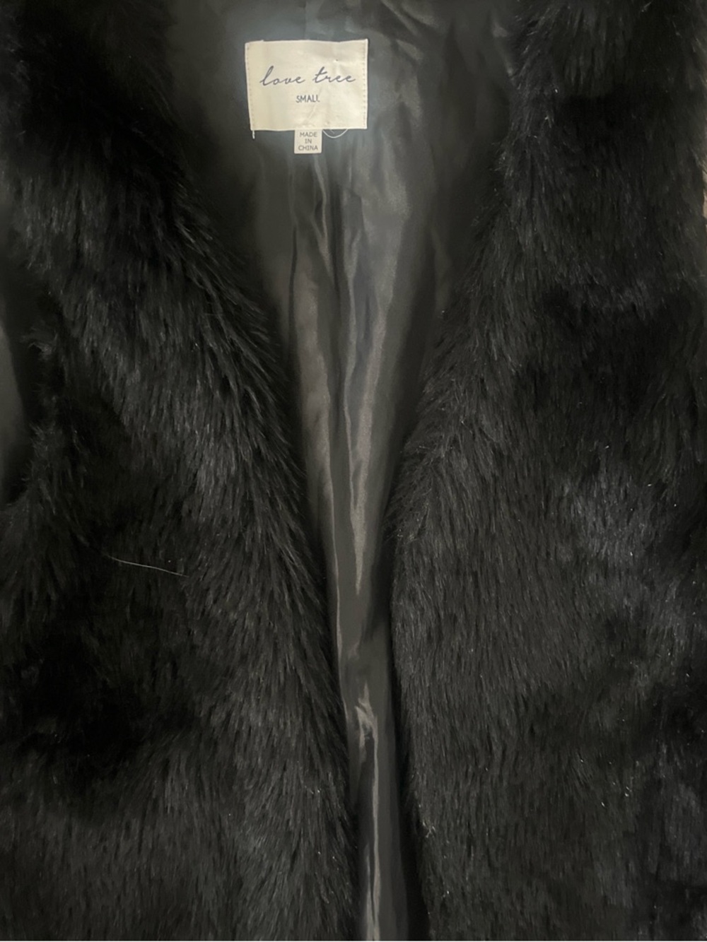 Love Tree Black Faux Fur Vest-size small - Picture 2 of 3